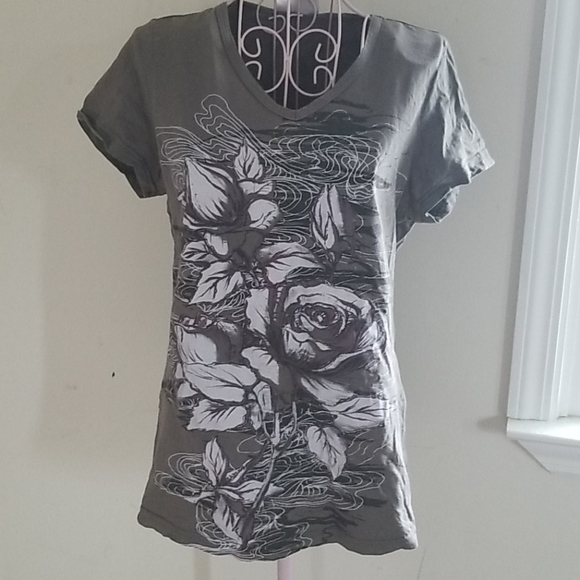 5/$25 Flower Shirt - Picture 1 of 3